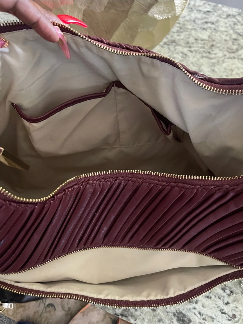 Stylish Plum Wave-Texture Shoulder Bag